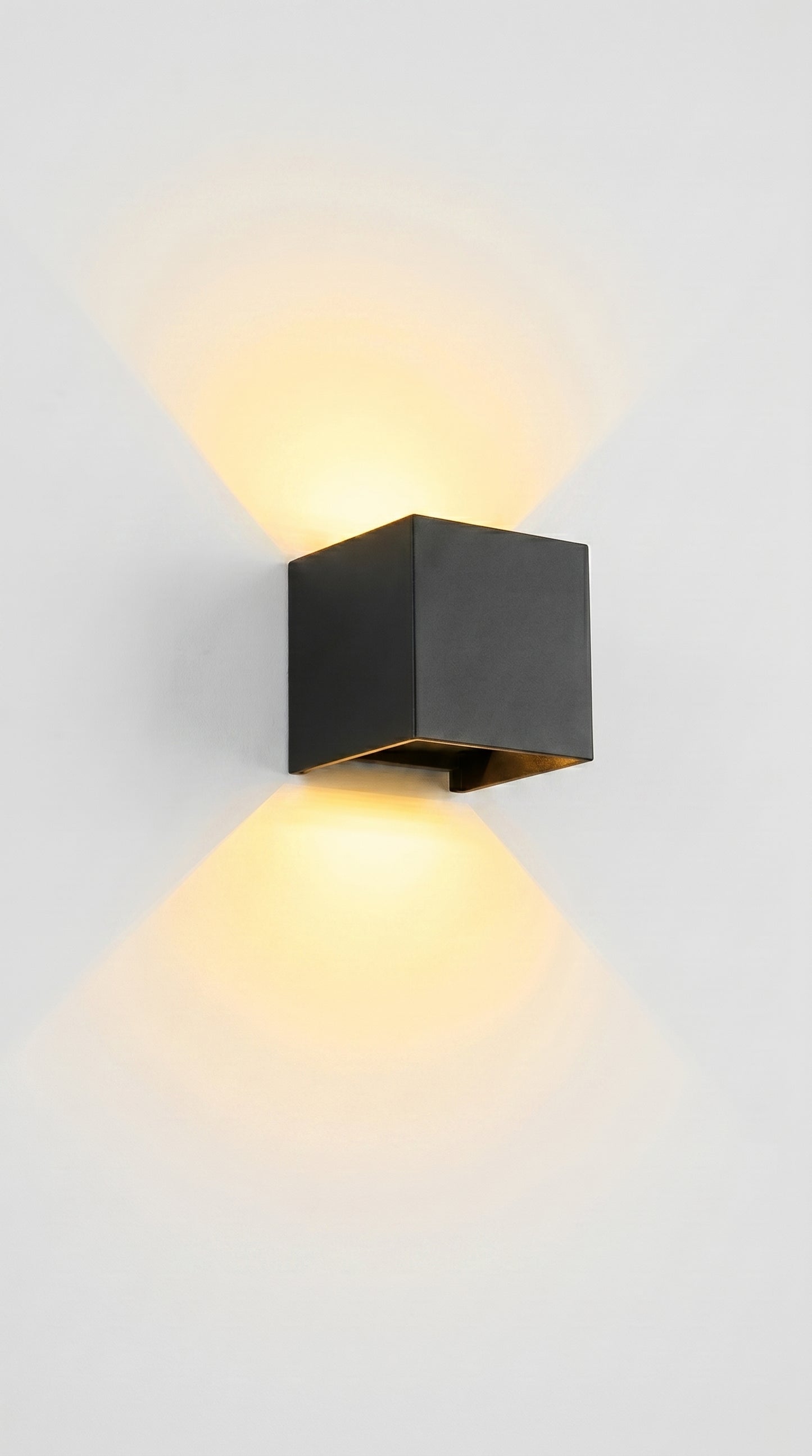 Aura-Beam – Modern Architectural Cube Light