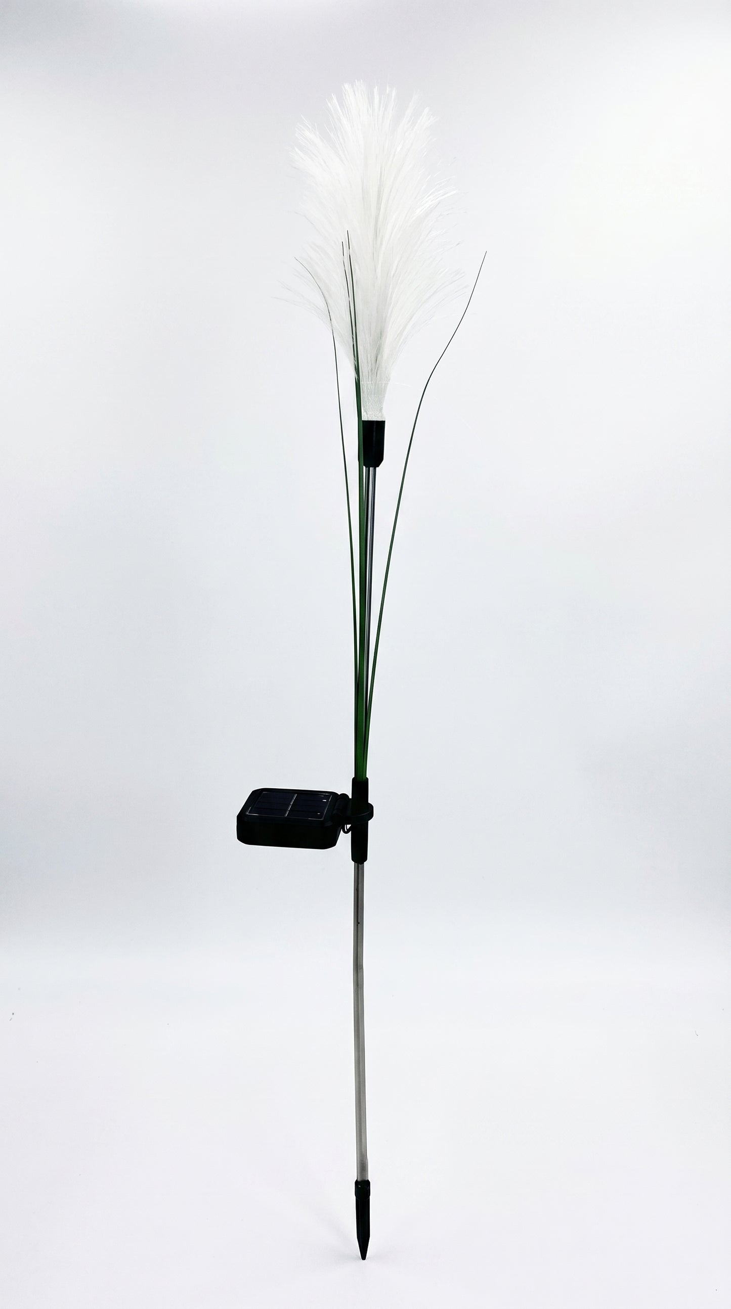 Reed-Aura – Architectural Fiber Optic Landscape Sculpture