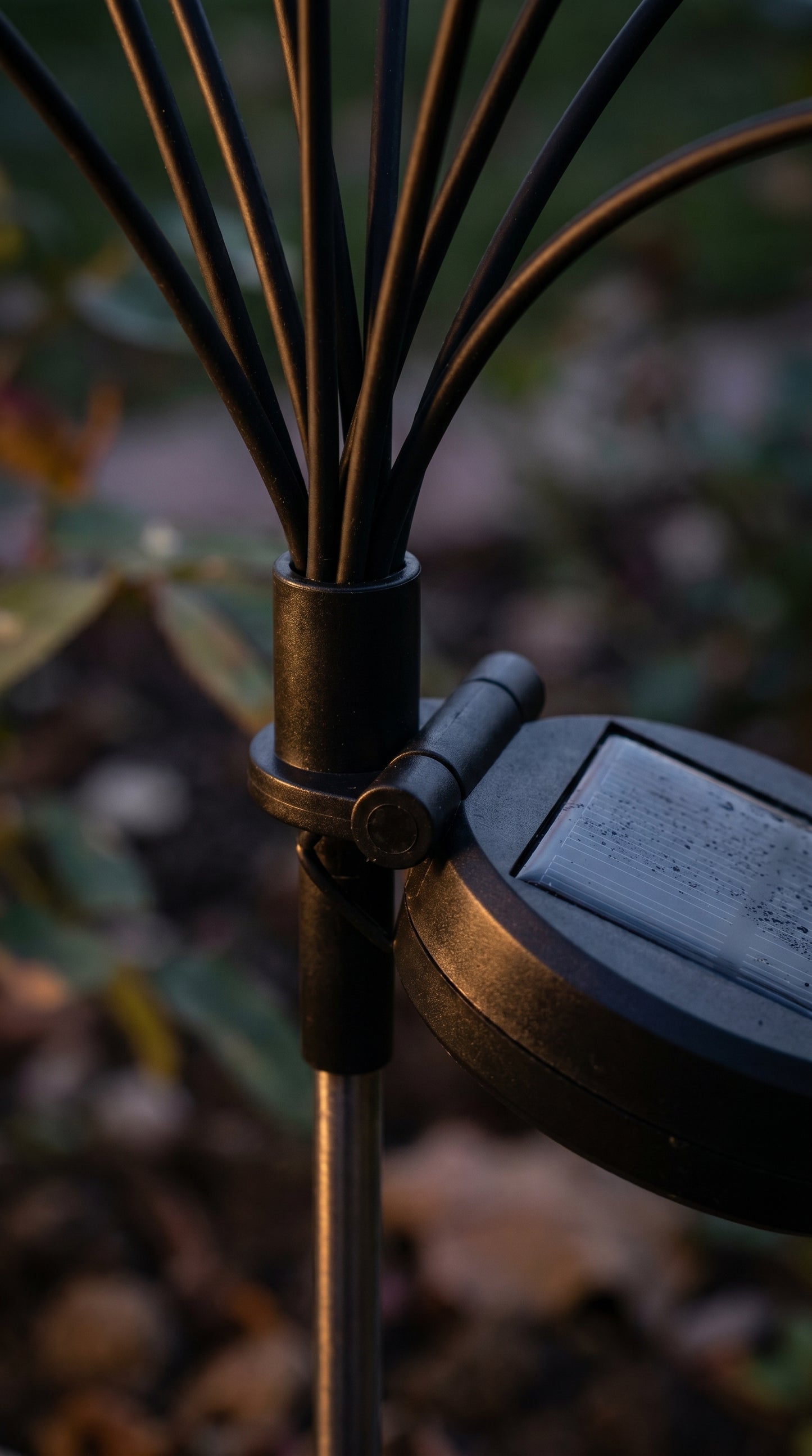 Aura-Wisp – Kinetic Firefly Solar Garden Lights