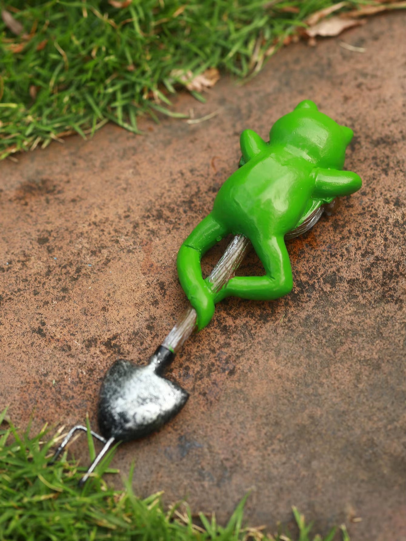 Terra-Tender – The Hardworking Garden Companion