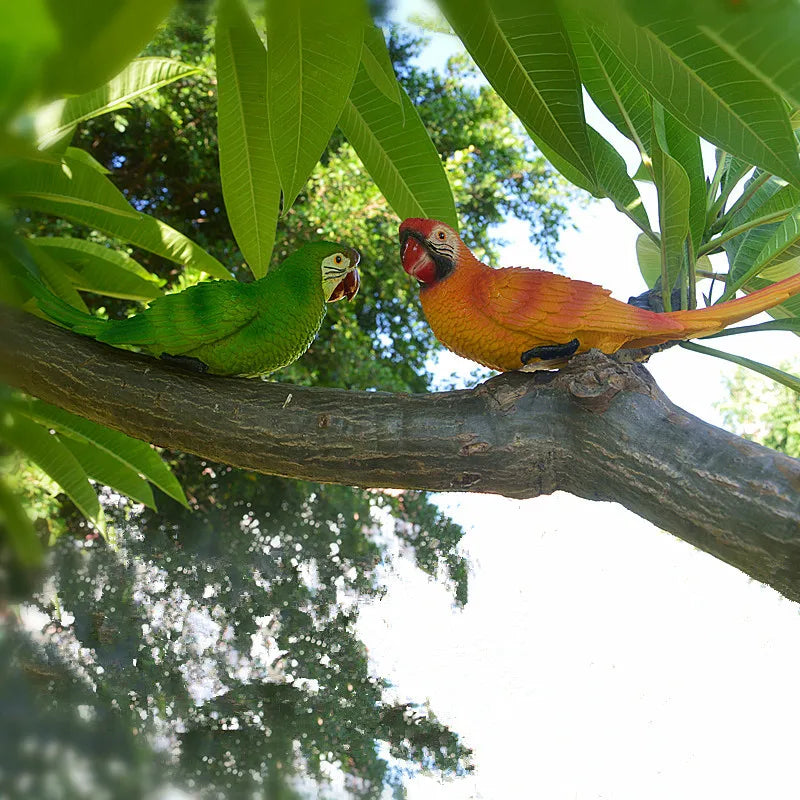 Aura-Macaw – Hand-Painted Tropical Tree Sculpture